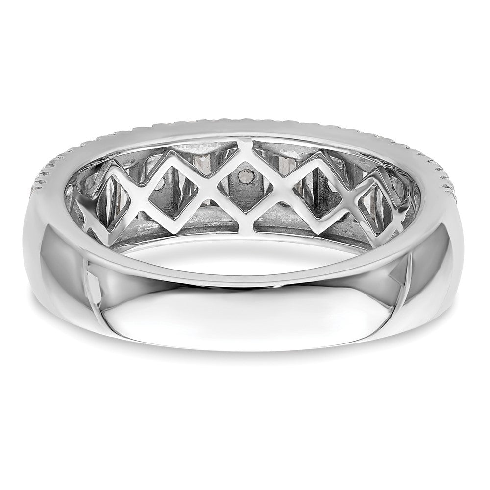 14K White Gold 7/8 Carat Round/Baguette Complete Diamond Band