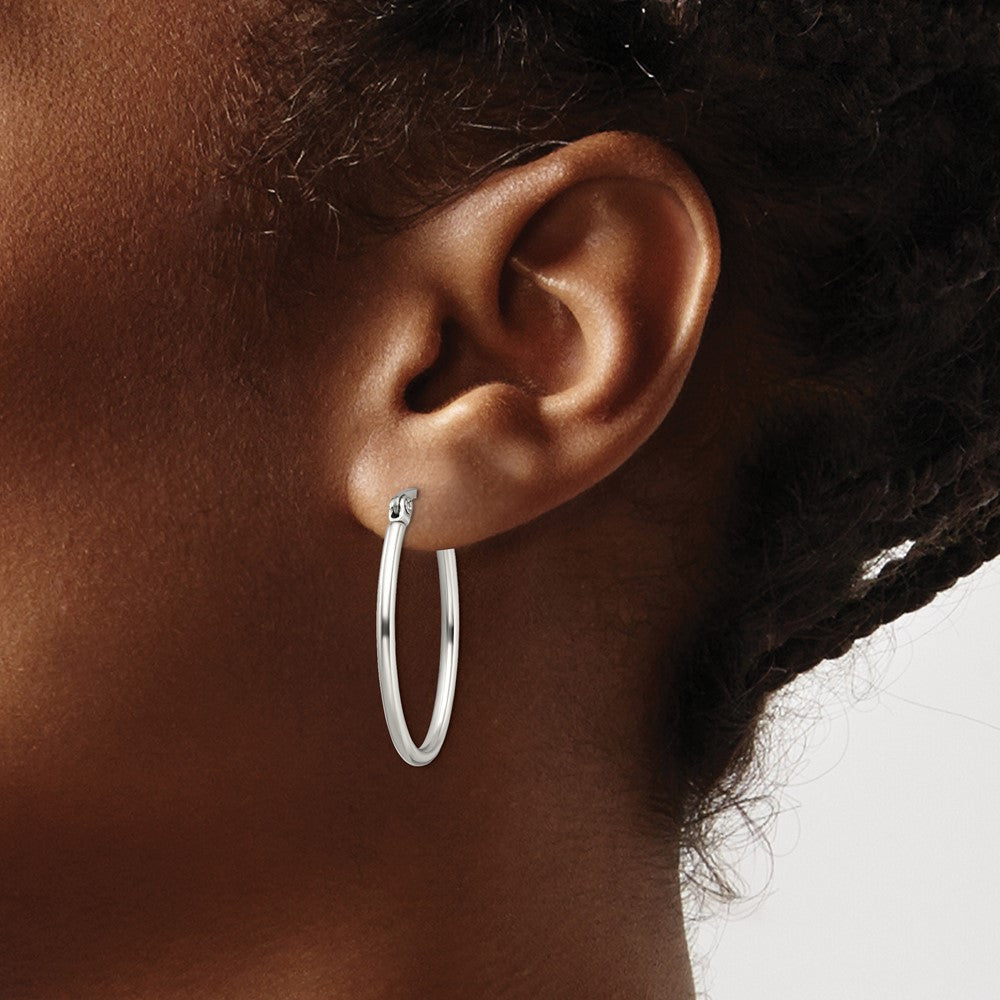 Stainless Steel Chisel Polished 18mm Diameter 2mm Oval Hoop Earrings
