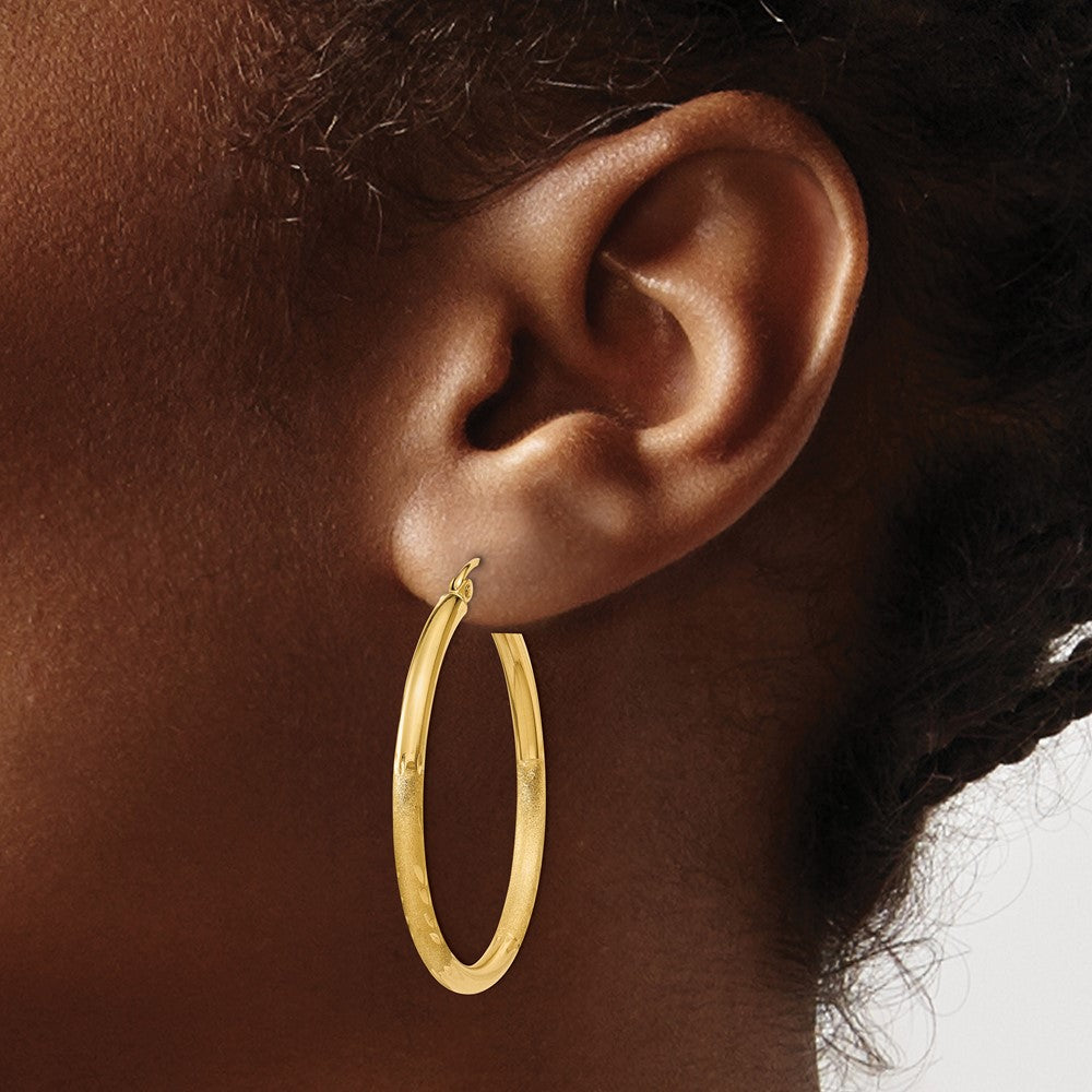 14K Yellow Gold Satin & Diamond-Cut 2.5mm Round Hoop Earrings