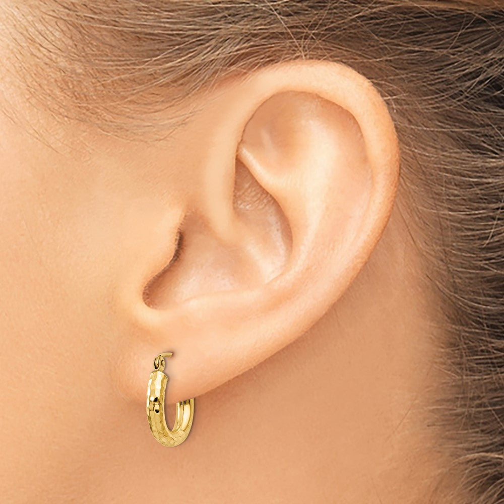 14K Yellow Gold Diamond-Cut 3mm Round Hoop Earrings