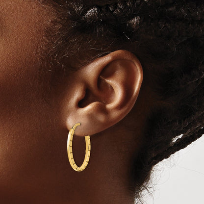 14K Yellow Gold Striped Edge Oval Hoop Earrings