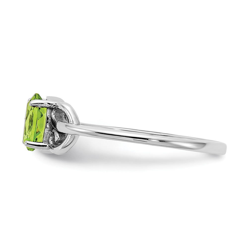 14k White Gold 6x4mm Oval Peridot Checker ring