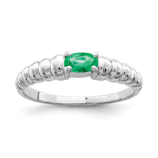 14k White Gold 5x3mm Oval Emerald ring