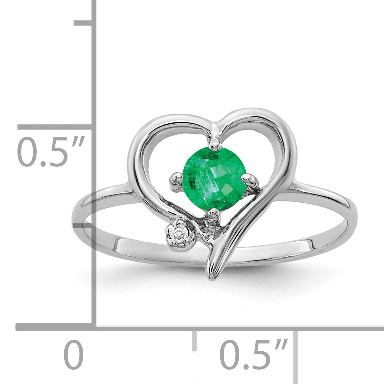 14k White Gold 4mm Emerald A Real Diamond ring