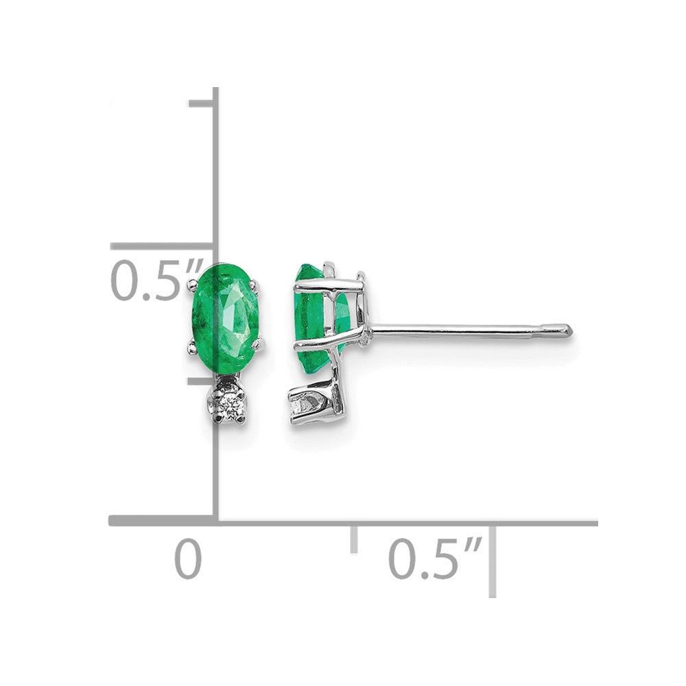14k-white-gold-diamond-and-emerald-birthstone-earrings-xbe184w