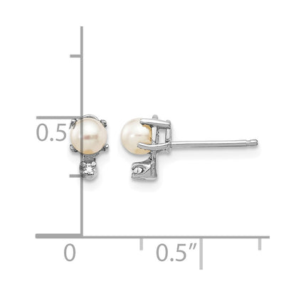14k-white-gold-diamond-and-freshwater-cultured-pearl-birthstone-earrings-xbe185w
