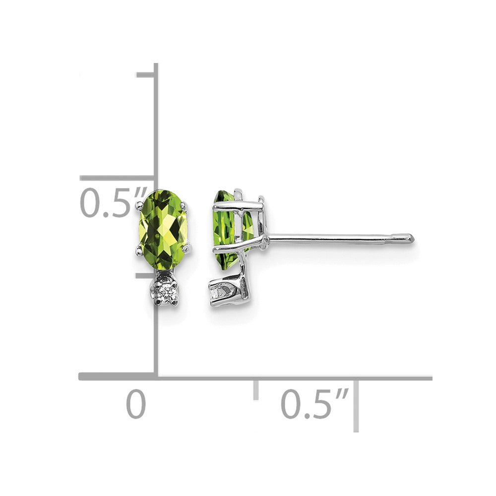 14k-white-gold-diamond-and-peridot-birthstone-earrings-xbe187w
