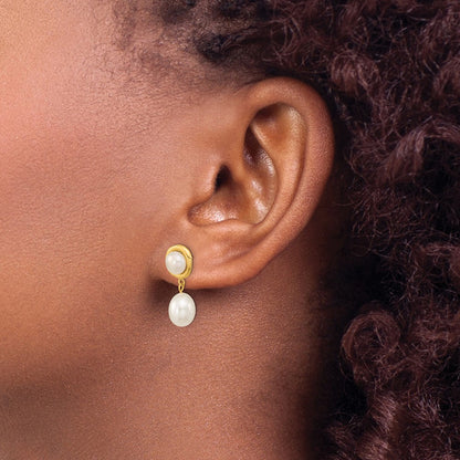 14K Yellow Gold 5 7mm White Button And Rice Freshwater Cultured Pearl Post Dangle Earrings