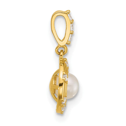 14K Yellow Gold Polished and Grooved Fwc Pearl and CZ Circle Pendant