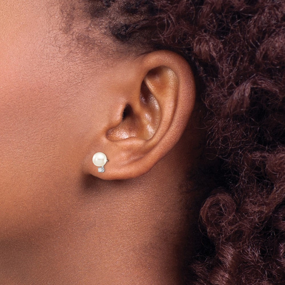 14K White Gold 7 8mm Round Akoya Saltwater Cultured Pearl And .10 Carat Diamond Post Earrings