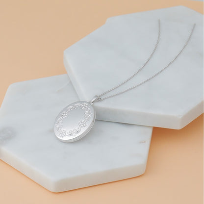 14k White Gold 14k White Gold Floral Oval Locket