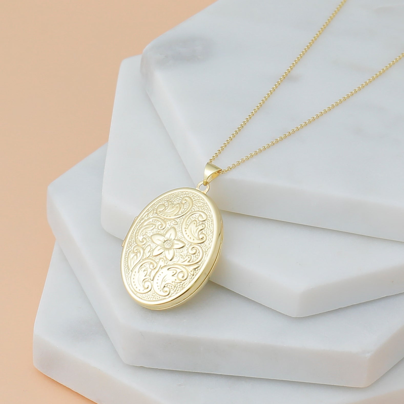 14k Yellow Gold 14k 32mm Oval Flower With Scrolls Locket