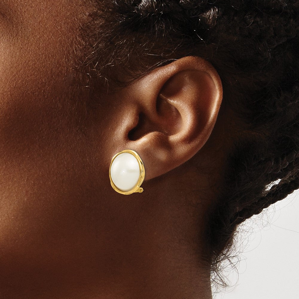 14K Yellow Gold 14-15mm White Freshwater Cultured Mabe Pearl Omega Back Earrings
