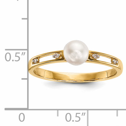 14K Yellow Gold Freshwater Cultured Pearl And Diamond Ring (Size 7 Only)