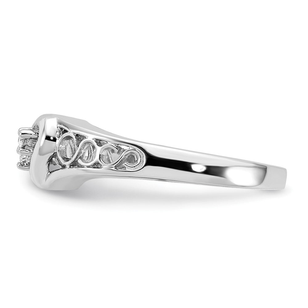 14K White Gold Aaa Diamond Heart Ring