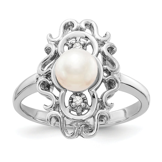 14k White Gold 5.5mm FW Cultured Pearl A Real Diamond ring