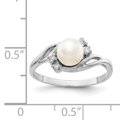 14k White Gold 6mm FW Cultured Pearl A Real Diamond ring