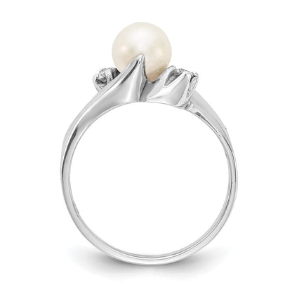 14k White Gold 6mm FW Cultured Pearl VS Diamond ring