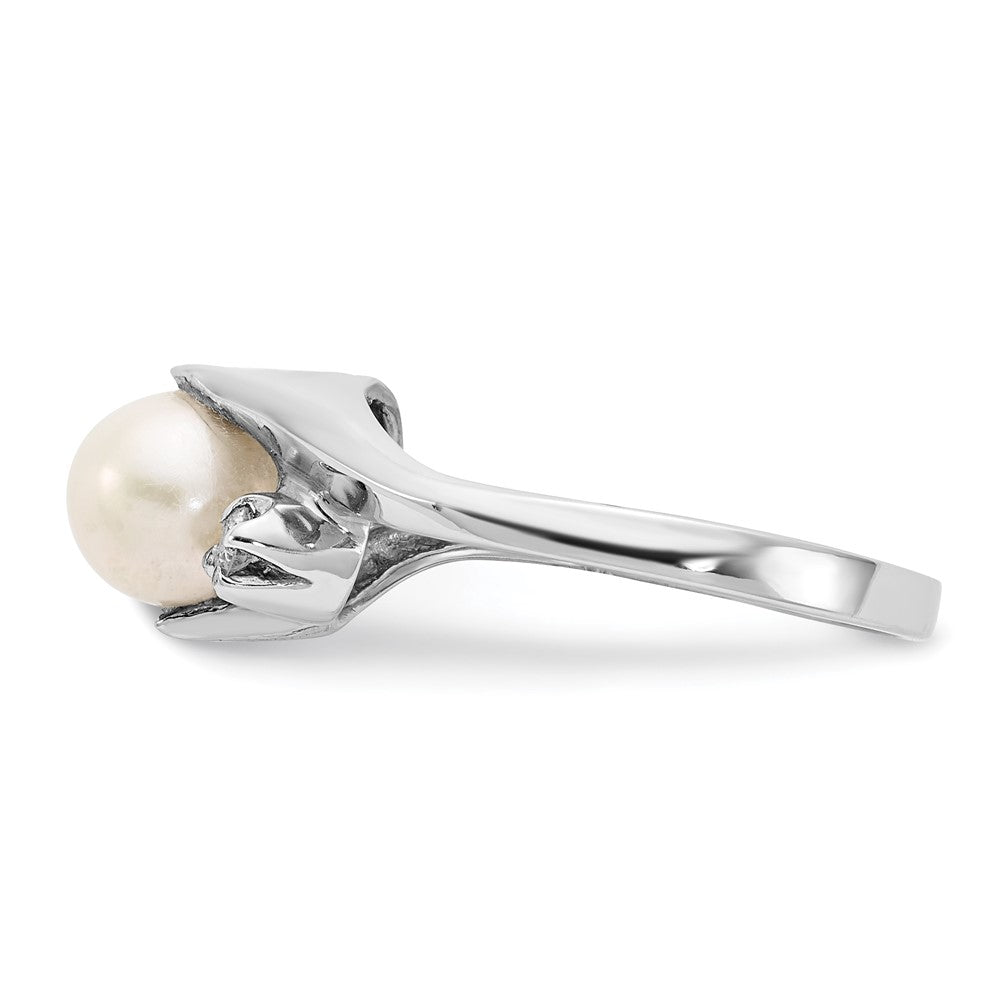 14k White Gold 6mm FW Cultured Pearl AAA Diamond ring