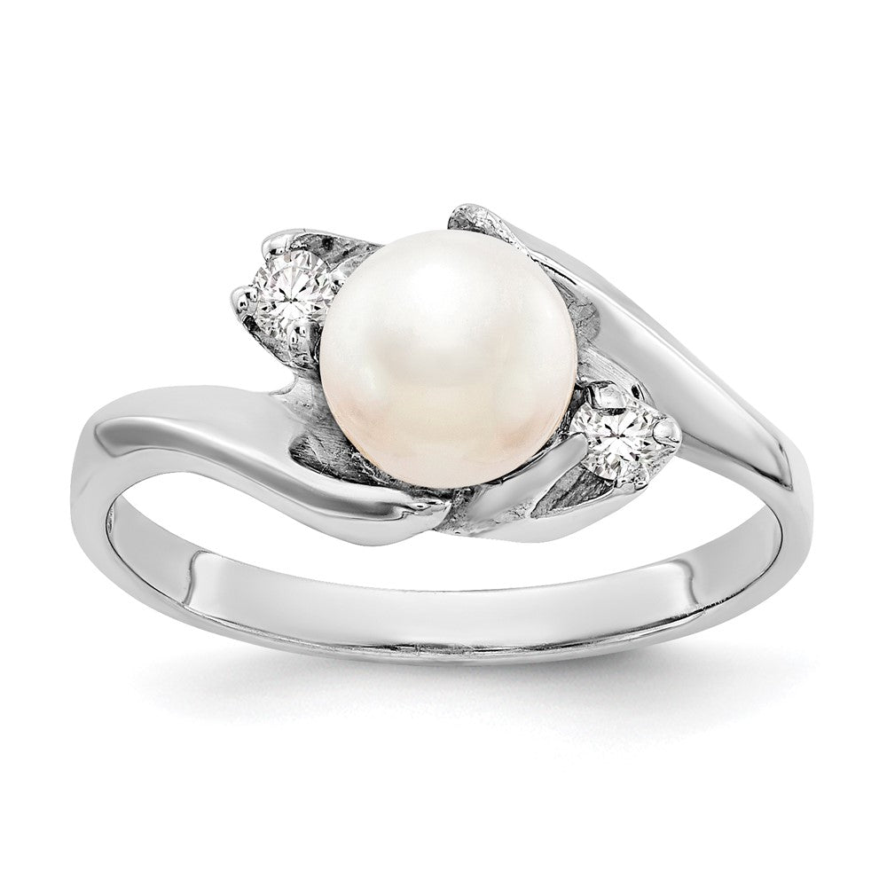 14k White Gold 6mm FW Cultured Pearl A Real Diamond ring