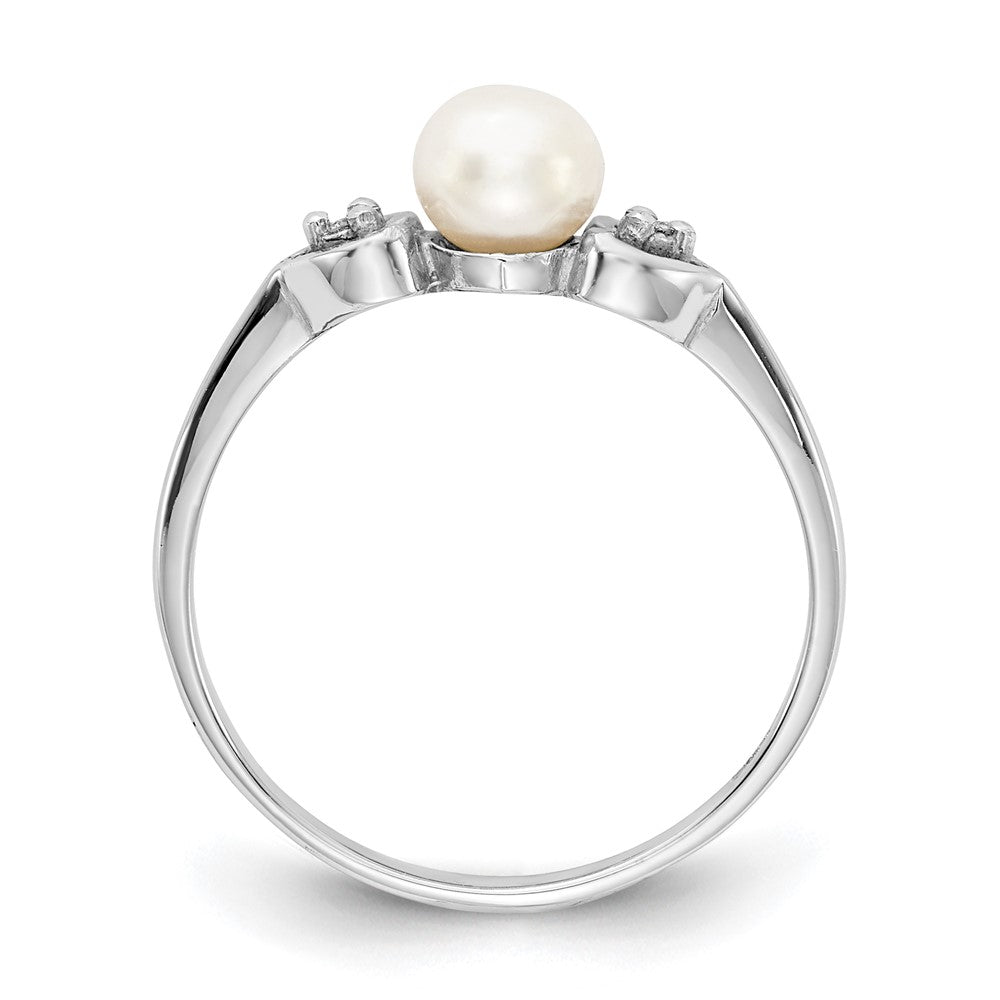 14K White Gold 4.5mm Fw Cultured Pearl A Diamond Ring