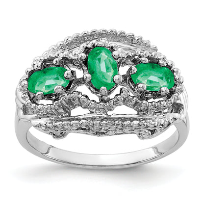 14k White Gold 5x3mm Oval Emerald ring