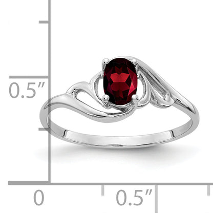 14k White Gold 6x4mm Oval Garnet ring