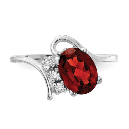 14k White Gold 8x6mm Oval Garnet VS Diamond ring