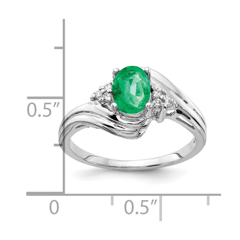 14k White Gold 7x5mm Oval Emerald A Real Diamond ring