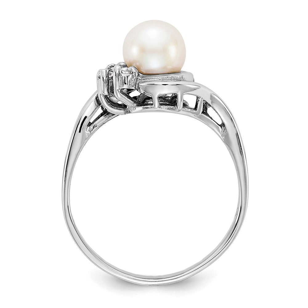 14K Yellow Gold 6mm FW Cultured Pearl A Real Diamond ring