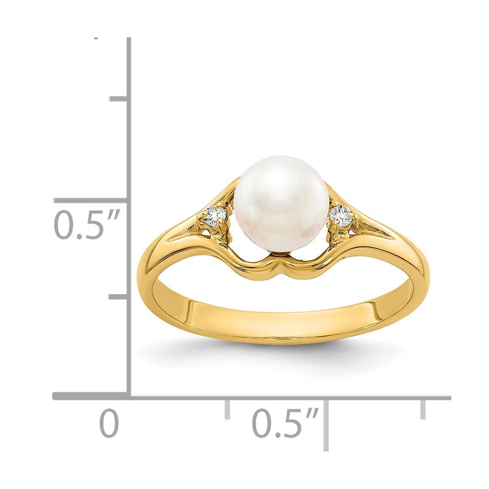 14K Yellow Gold 6mm FW Cultured Pearl A Real Diamond ring