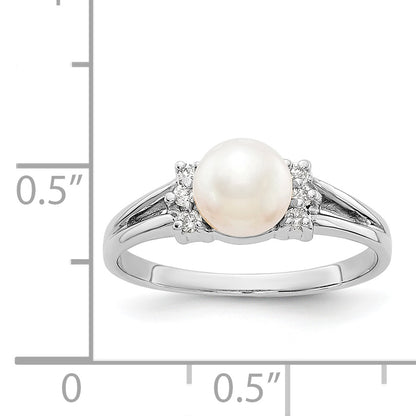 14k White Gold 6mm FW Cultured Pearl A Real Diamond ring