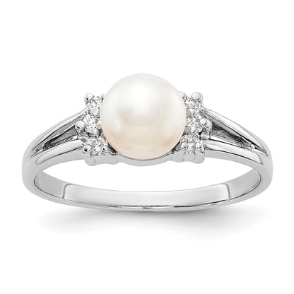 14k White Gold 6mm FW Cultured Pearl A Real Diamond ring