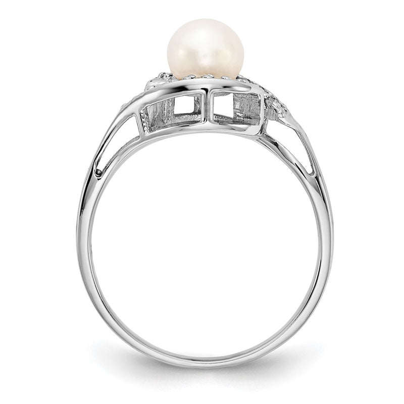 14k White Gold 5.5mm FW Cultured Pearl A Real Diamond ring