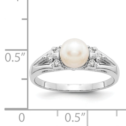 14k White Gold 6mm FW Cultured Pearl A Real Diamond ring