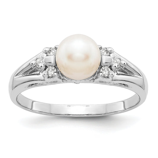 14k White Gold 6mm FW Cultured Pearl A Real Diamond ring
