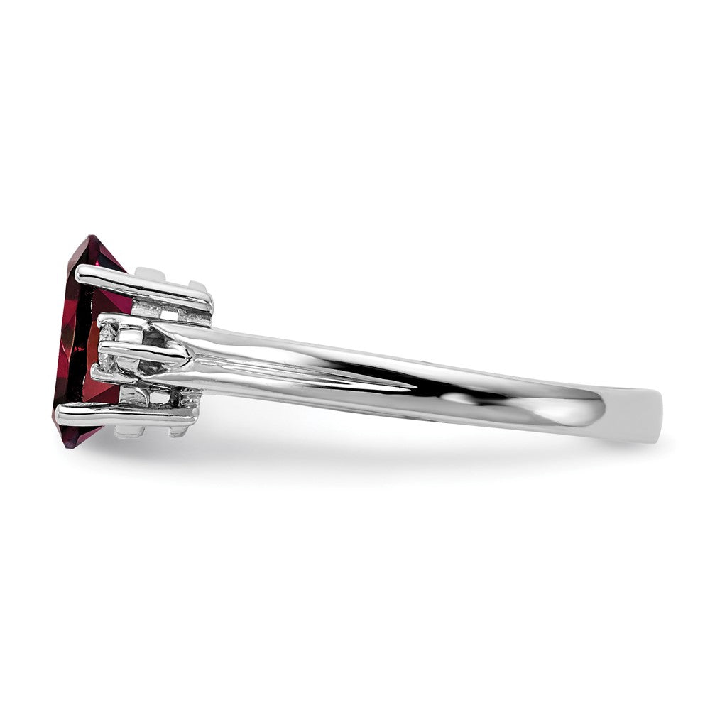 14k White Gold 8x6mm Oval Garnet AAA Diamond ring