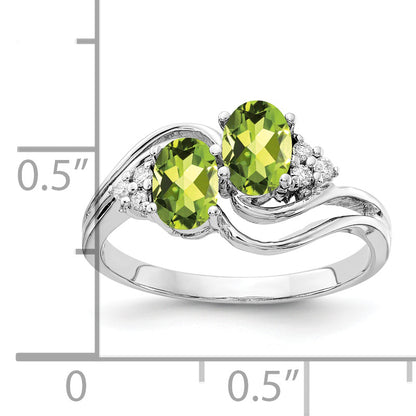 14k White Gold 6x4mm Oval Peridot VS Diamond ring
