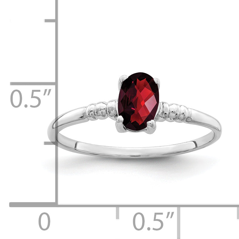 14k White Gold 6x4mm Oval Garnet Checker ring