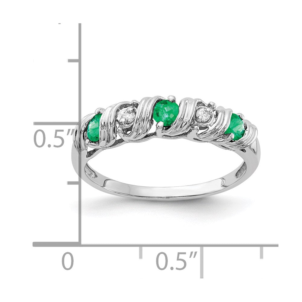 14k White Gold 2.75mm Emerald A Real Diamond ring