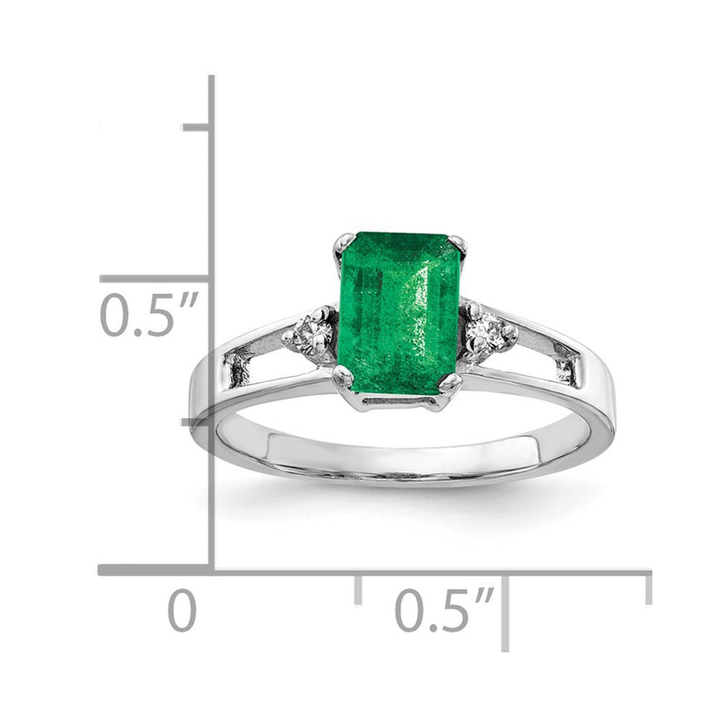 14k White Gold 7x5mm Emerald Cut Emerald AAA Diamond ring