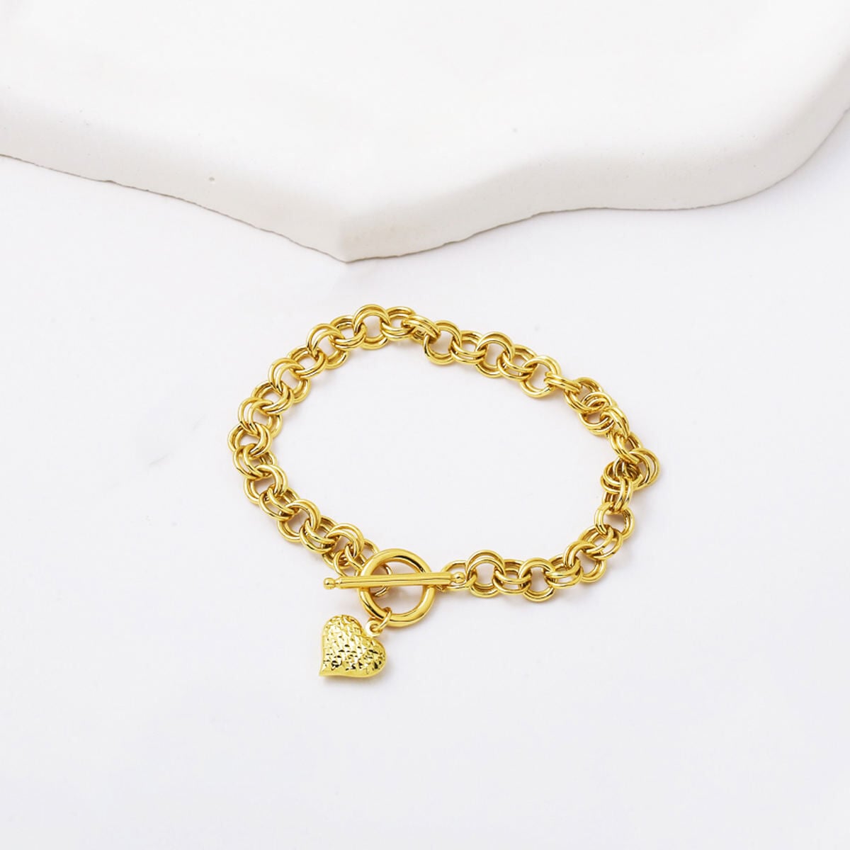 14K Yellow Gold Hoop Chain Heart Bracelet