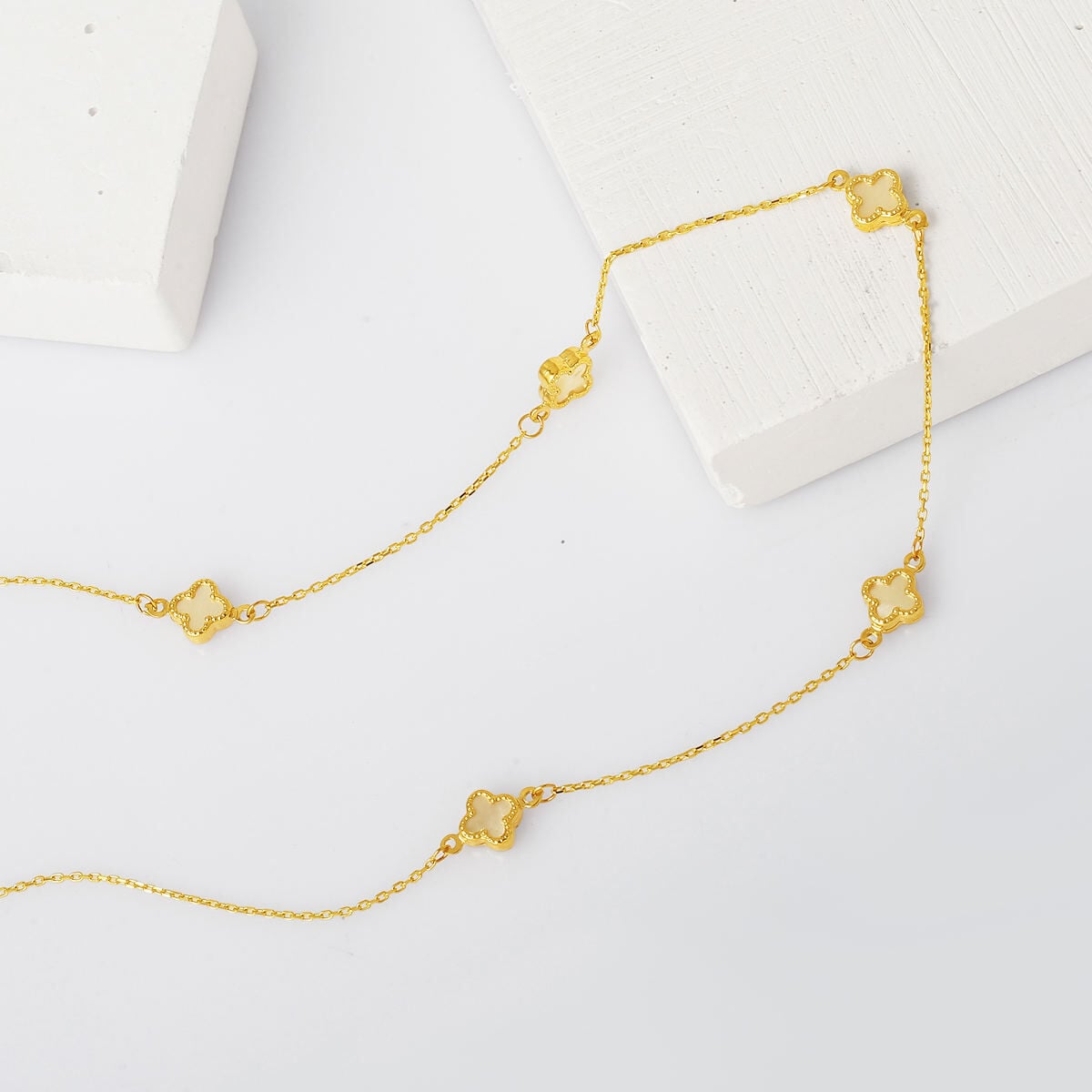 14K Yellow Gold Clover Mother of Pearl Necklace
