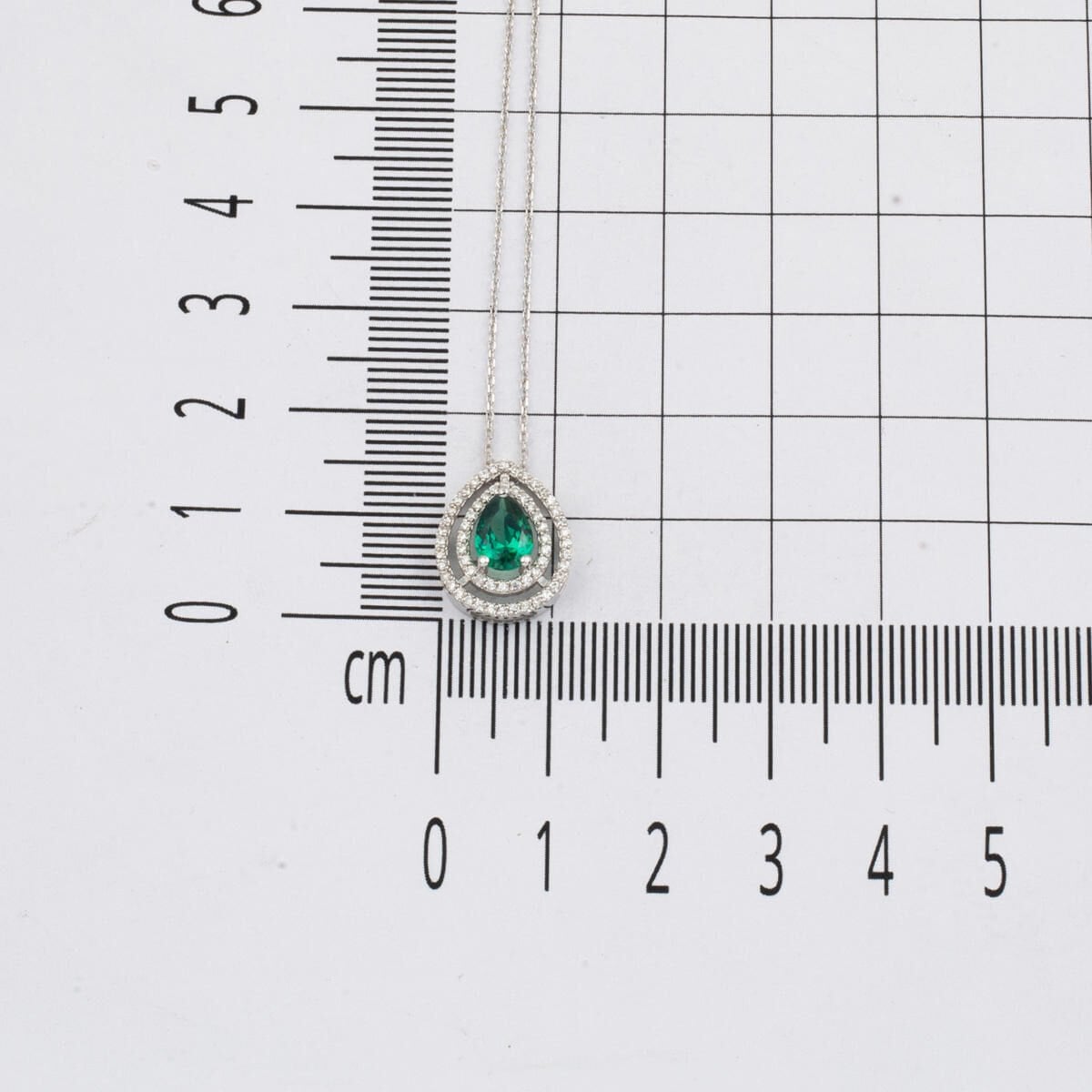 14K White Gold 0.20 Ct Diamond Emerald Necklace