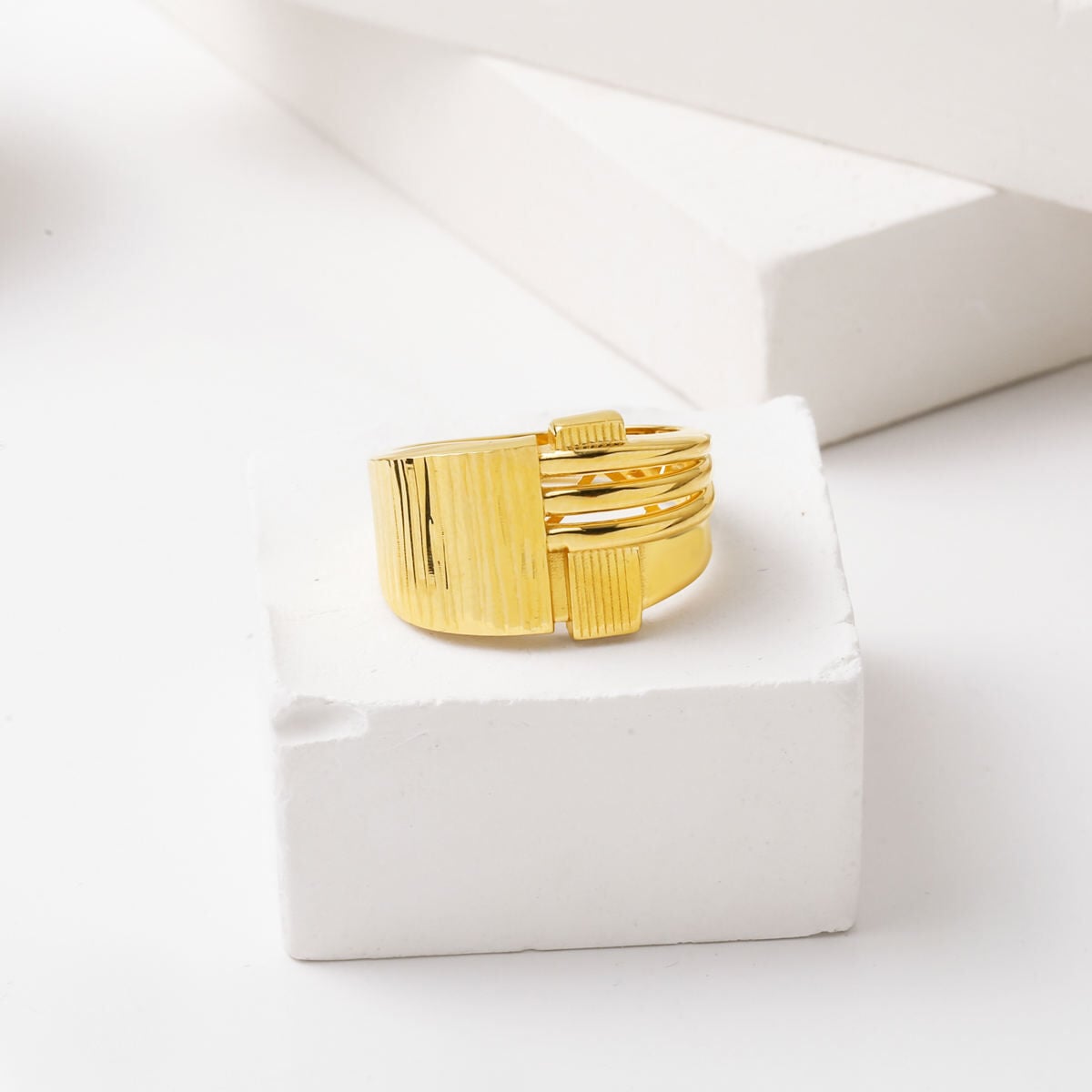 14K Yellow Gold Halo Hand Engraved Ring