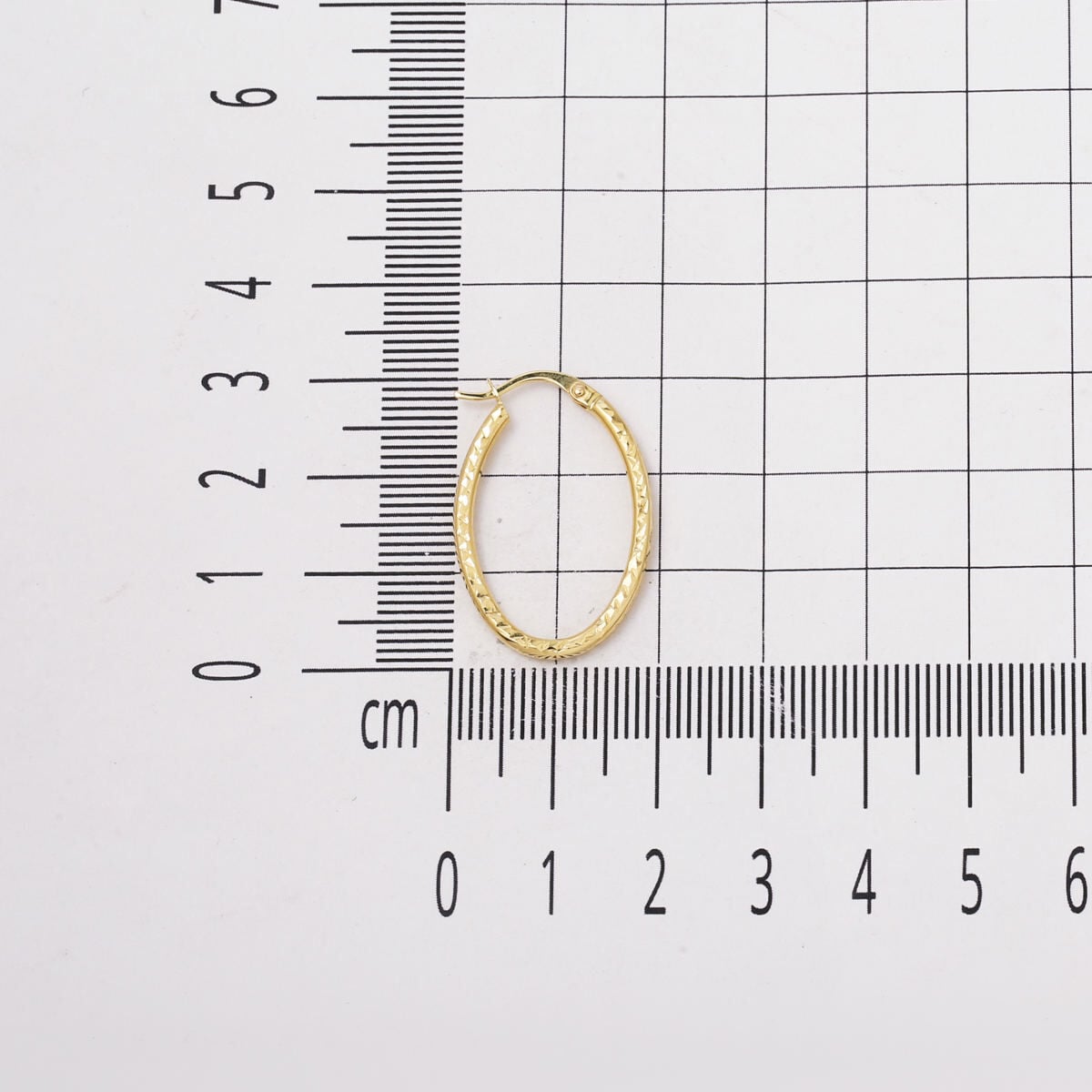 14K Yellow Gold Oval Hand Engraved Hoop Earrings