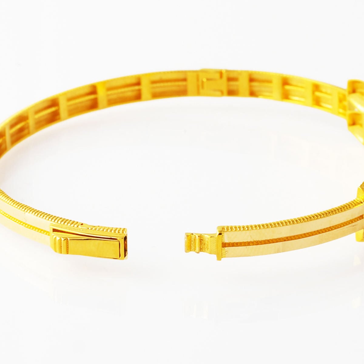 14K Yellow Gold Ivy Ajda Hinged Cuff Bangle (5.84 g)