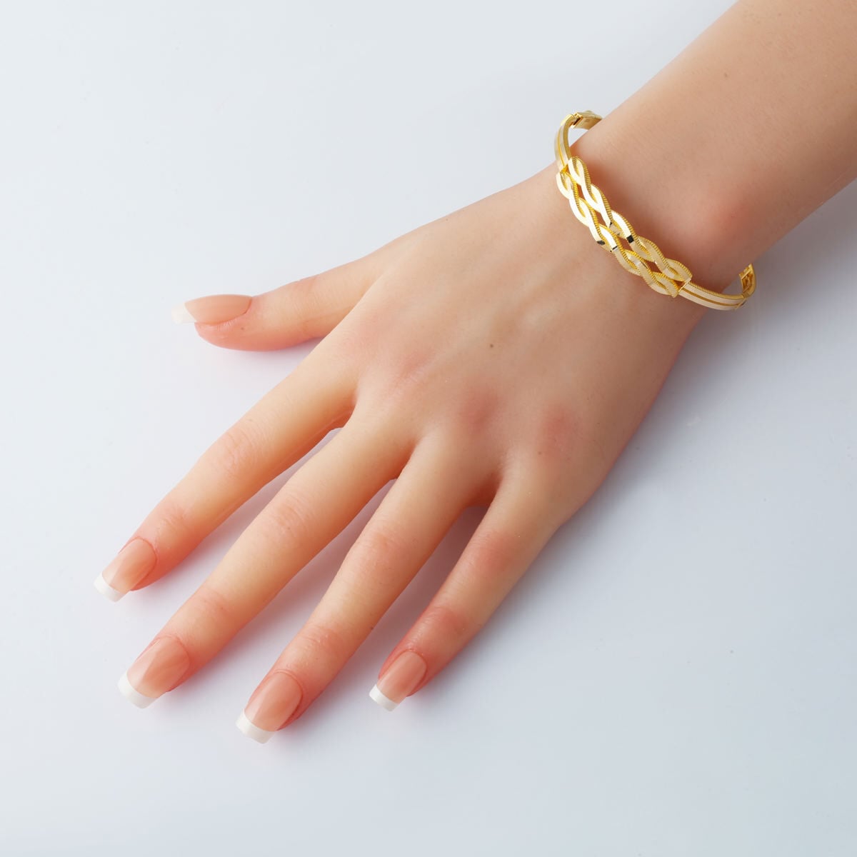 14K Yellow Gold Ivy Ajda Hinged Cuff Bangle (5.84 g)
