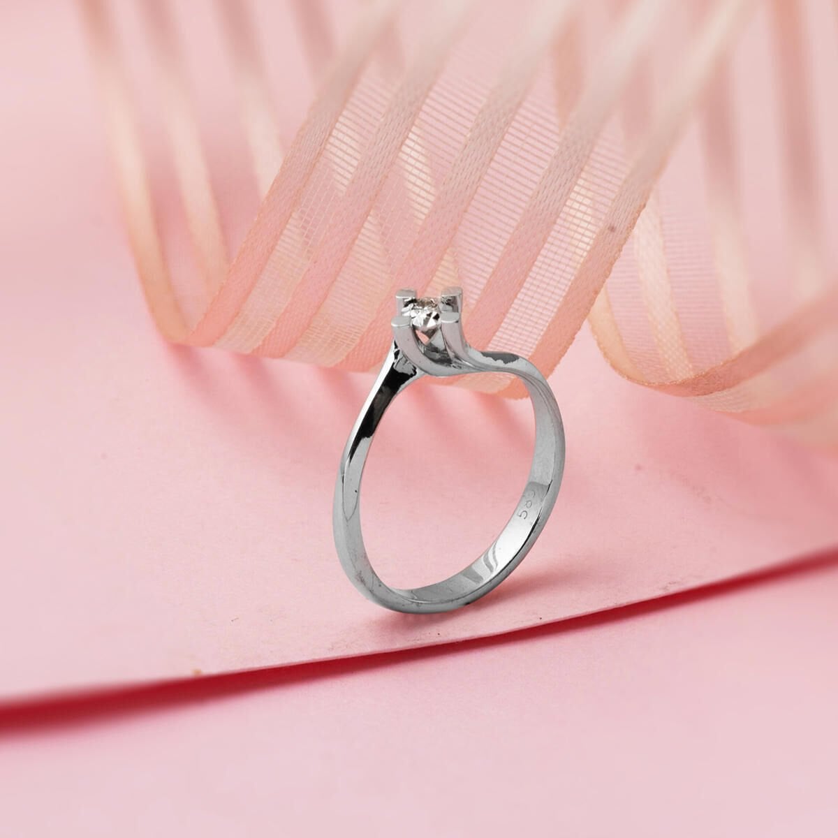 14K White Gold 0.04 Ct Illusion Solitaire Diamond Ring
