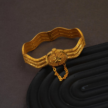 22K Yellow Gold Engraved Erzurum Hinged Cuff Bangle